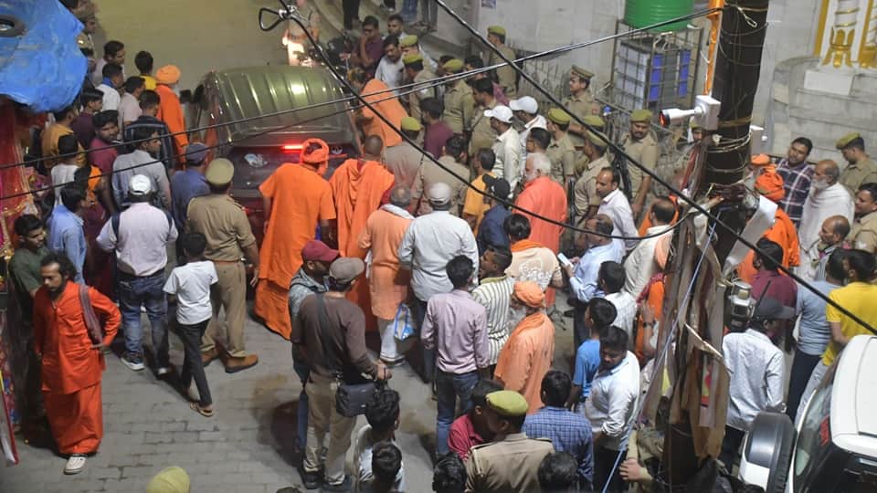 Mahakal Giri Appointed Mahant of Kali Temple, Hiteshwar Giri Ancient Siddha Peeth; Both Sent Prayagraj