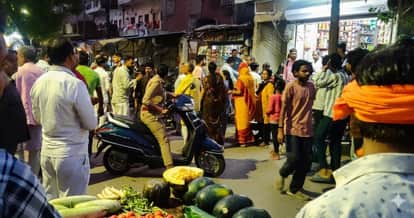 Kanpur Allegations of Extortion in the Name of Smart Meters Locals Beat Up Supervisor and Employee