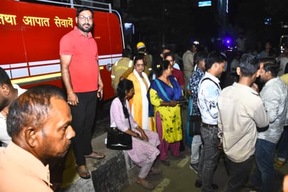Lucknow: A fire broke out in the vegetable market near Phoenix Mall, a cylinder kept in the shop exploded; pan
