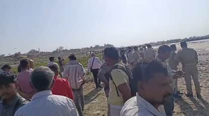 Boat Collides with Pontoon Bridge in Yamuna Multiple Drownings in Mathura