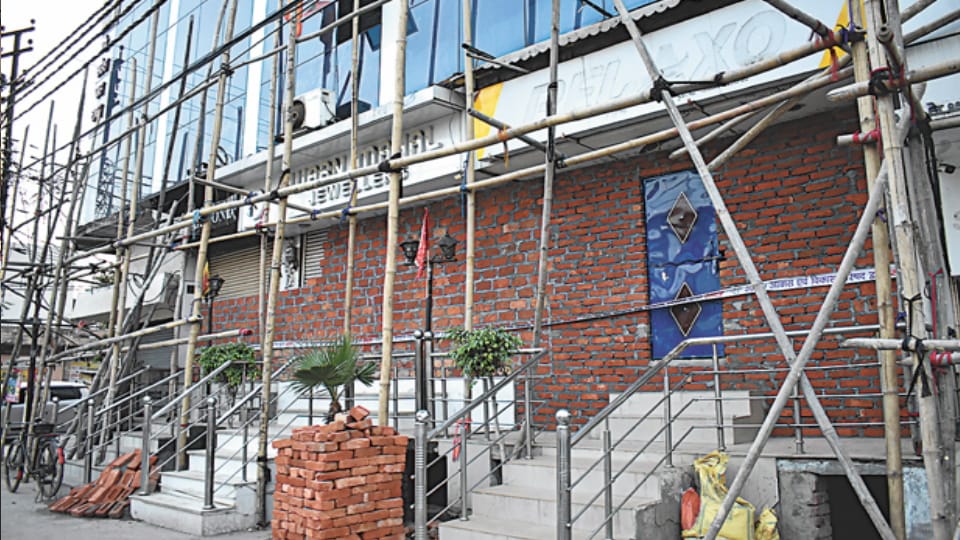 Lucknow Team to Visit Meerut Over Central Market Sealing Row, Demolition Notices Likely