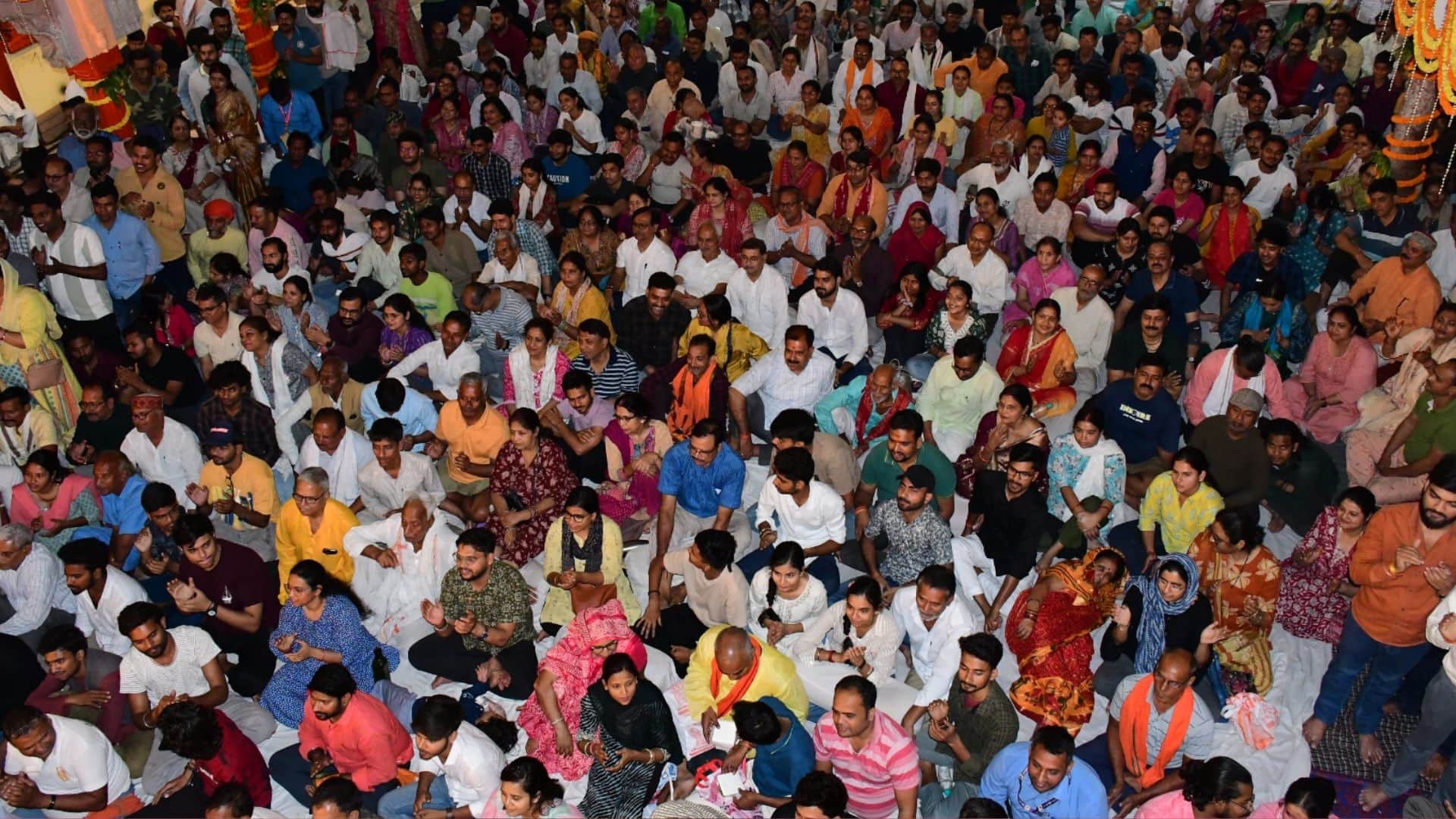 Anup Jalota sang bhajan at Sankat Mochan Music Festival in Varanasi