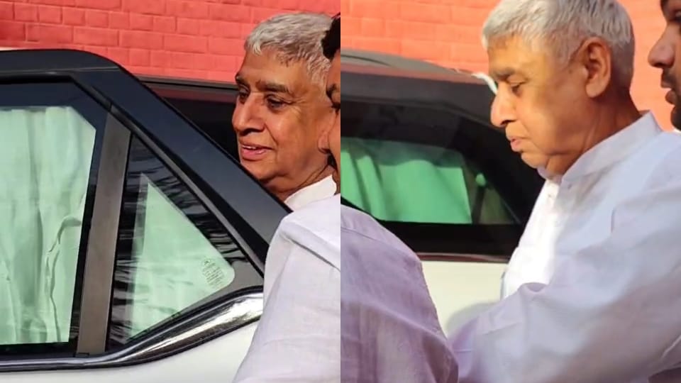 Dressed in a white kurta-pajama and branded shoes, Rampal walked out of jail; the sentry offered a salute