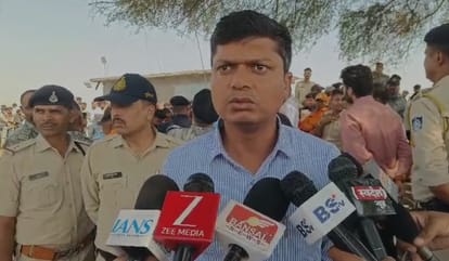 Ujjain Borewell Accident Live 3-Year-Old Falls into Borewell Rescue Operation Continues