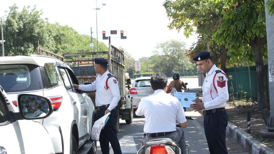 Another Member of Gang Extorting delhi Traffic Policemen Arrested