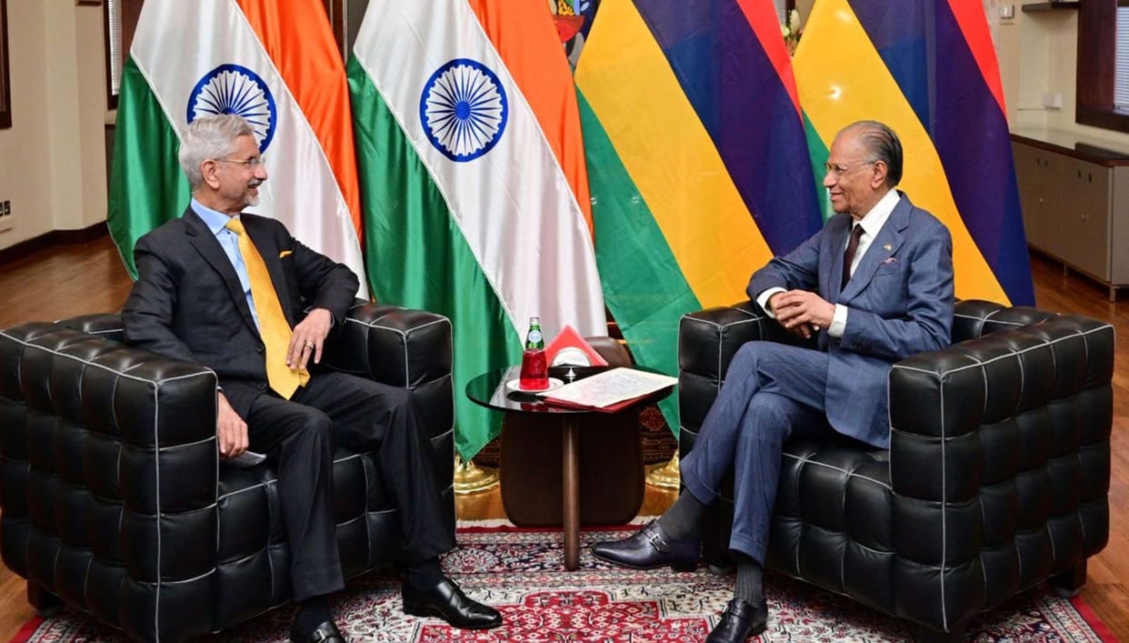 S Jaishankar Meets Mauritius Prime Minister Key Discussions Held on India Mauritius Relations