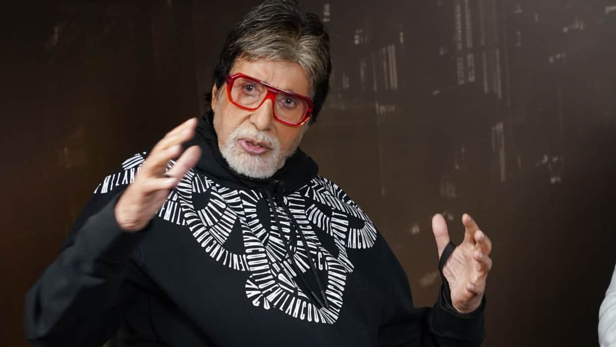 Amitabh Bachchan Reveals In His Blog Then He Worked 24 Hour Shift For KBC