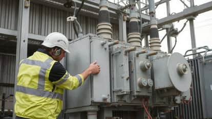 UP: Over ₹3 Billion in Budget Savings for Transformer Repairs in a Year; Controversy Mounts Over New Order