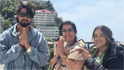 Aamrapali Dubey Visit to Maa Vaishno Devi During Maai Se Mila Da Maiya Vaishno Shoot Shares Photos