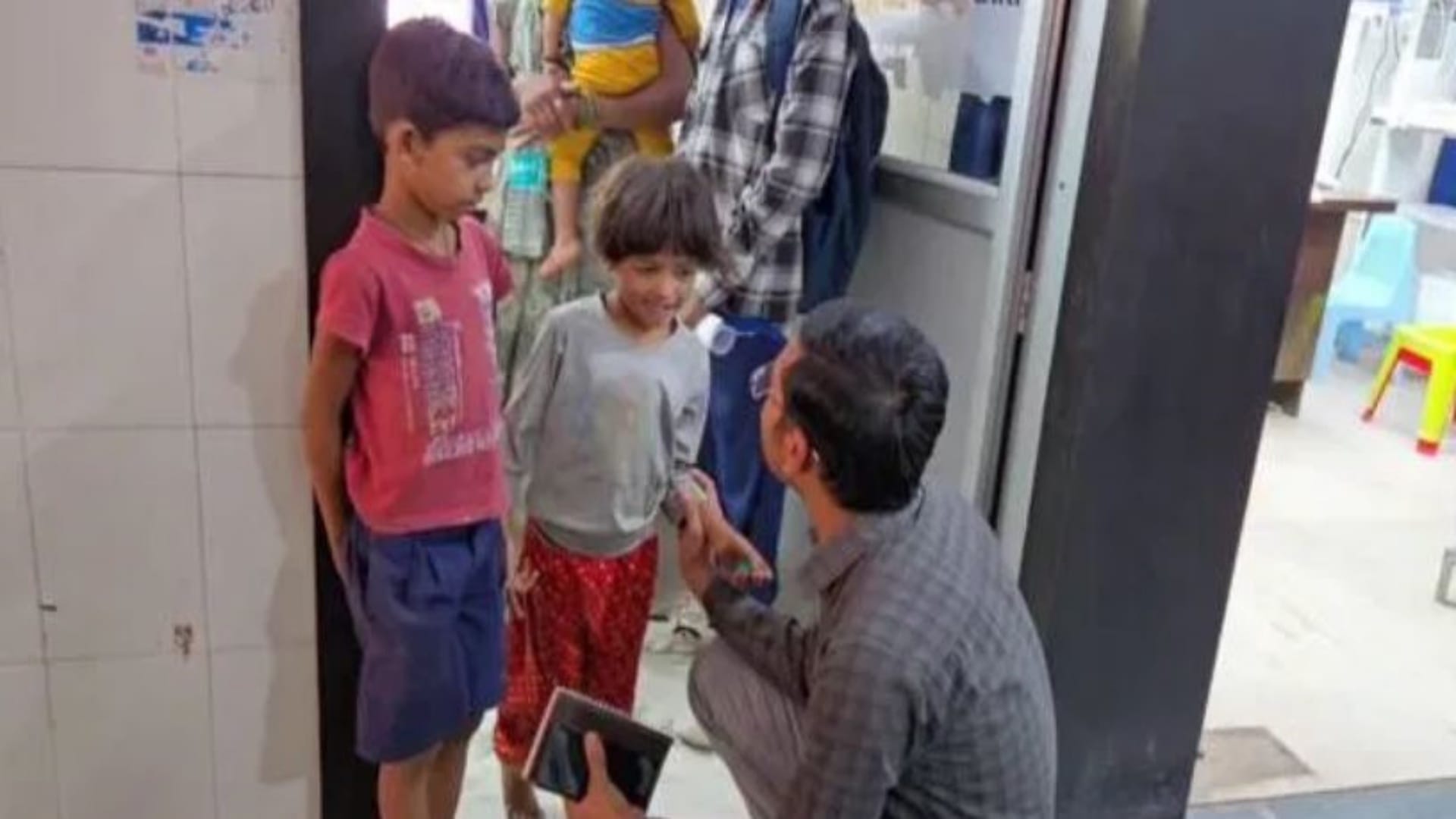 खेल-खेल में पांच बच्चों ने खाई चूहा मार दवा
