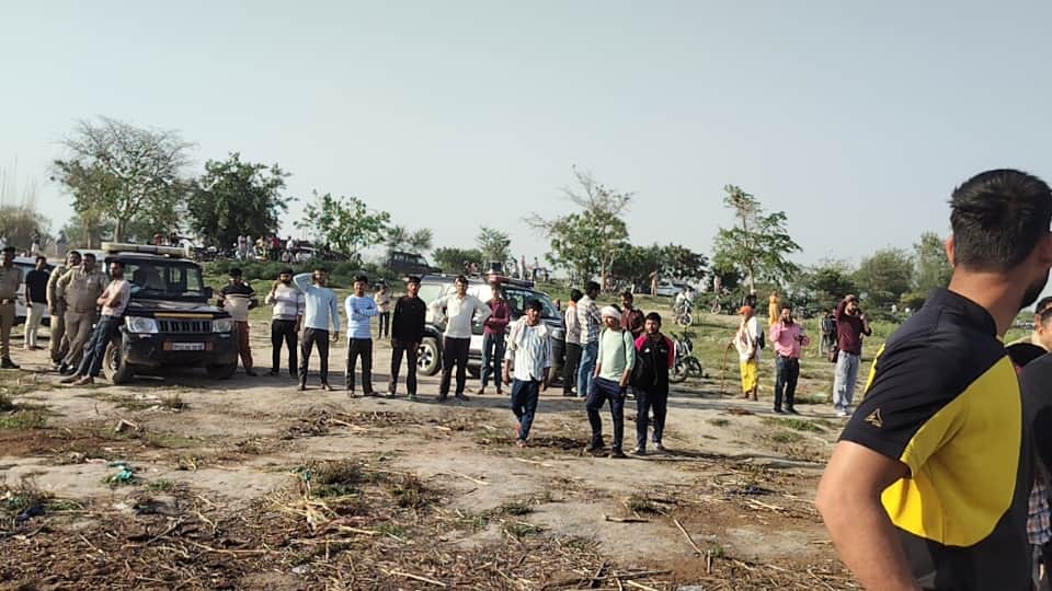 Mathura Boat Accident Update Story of Devotees Tanish from Ludhiana aboard motorboat says We performing kirtan