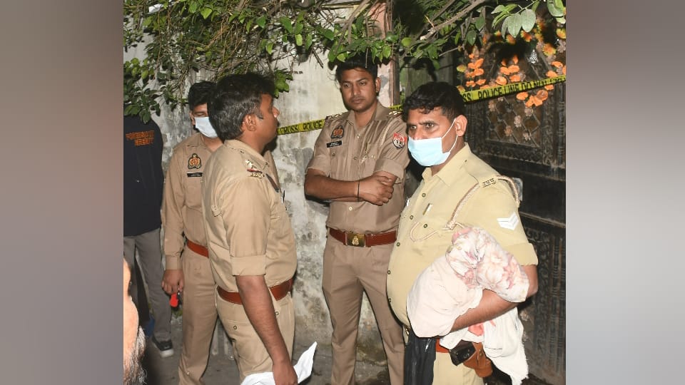 Meerut Priyanka Biswas Death Case Udaybhanu had traveled from Haridwar twice he stayed by his daughter body