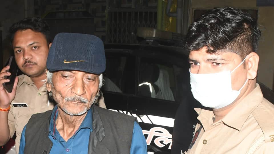 father never left his daughter alone while she was alive raise questions over body left in home for five month