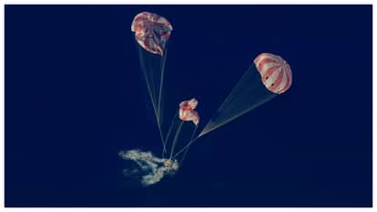nasa artemis 2 moon mission splashdown crew safely lands in pacific ocean updates