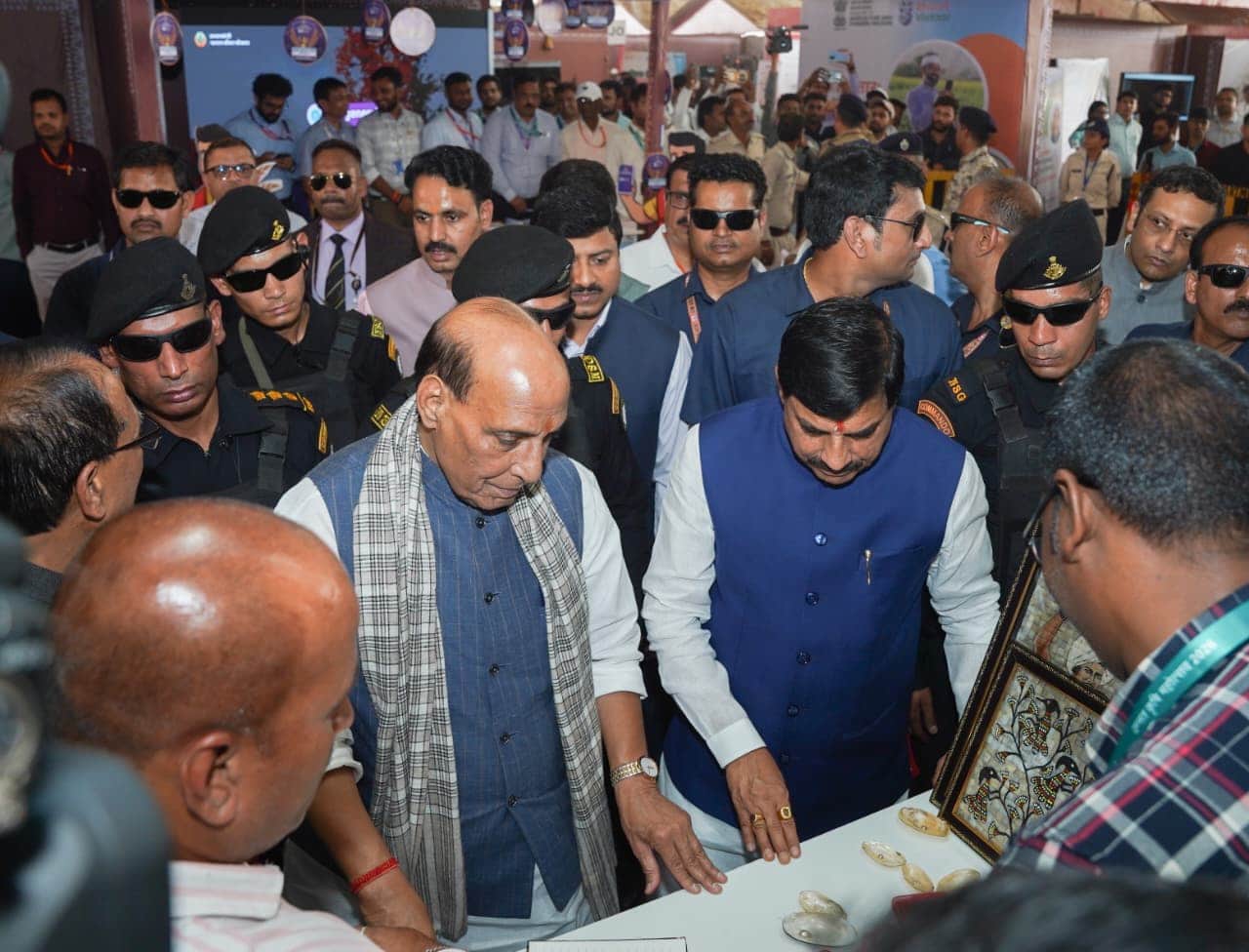 Advanced Agriculture Festival begins in Raisen:Rajnath says,if farmers are strong, the country will be strong