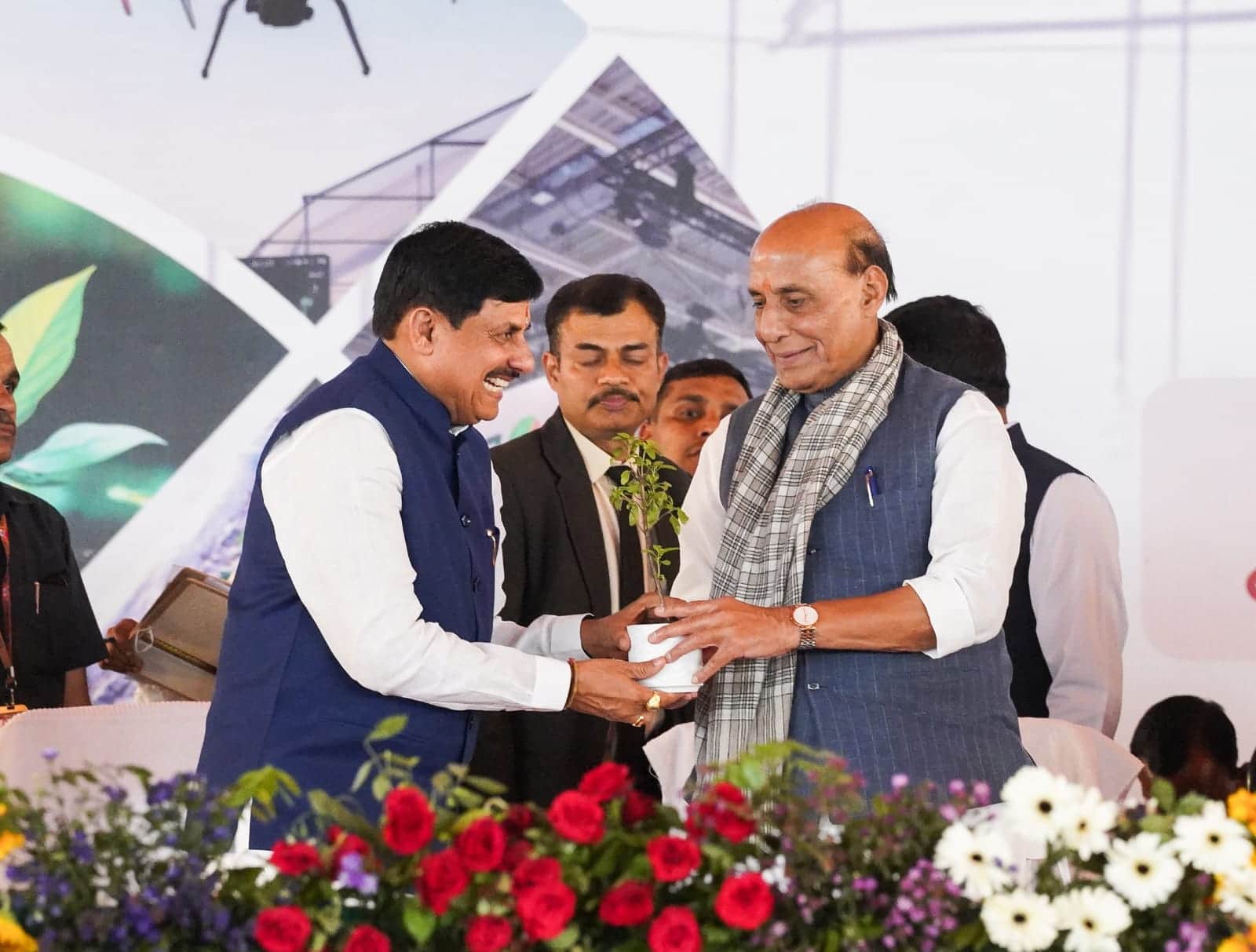 Advanced Agriculture Festival begins in Raisen:Rajnath says,if farmers are strong, the country will be strong