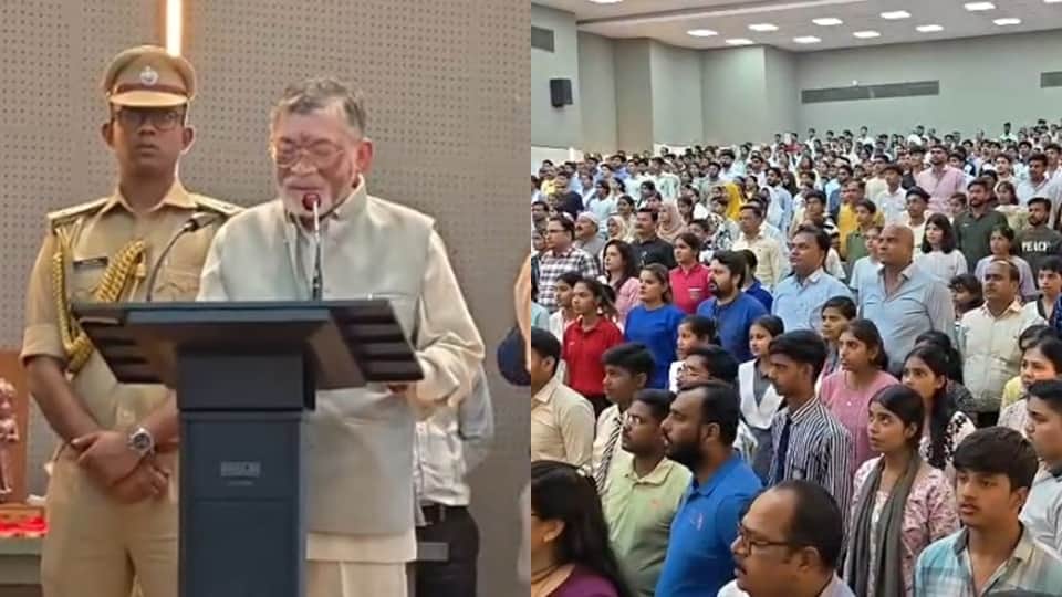 मुरादाबाद में झारखंड के राज्यपाल संतोष गंगवार से छात्रों और खिलाड़ियों को सम्मानित किया