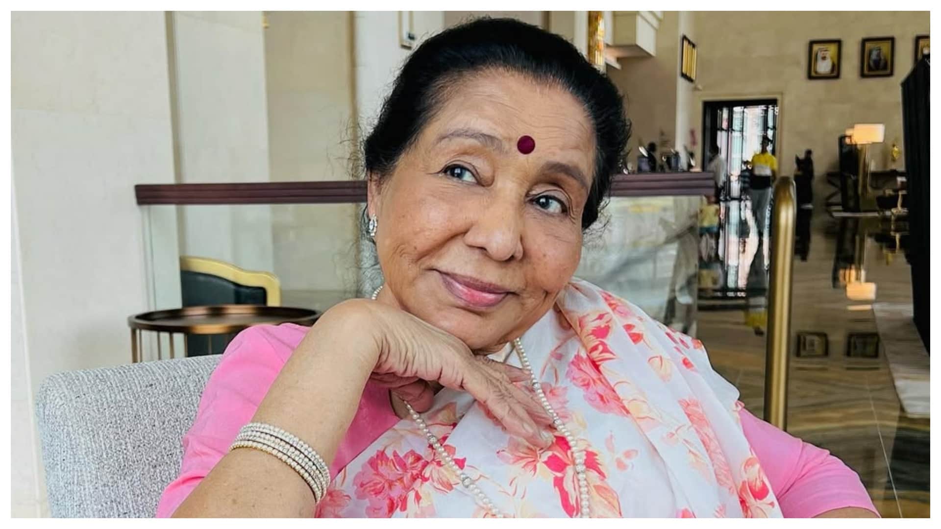legendary singer Asha Bhosle 12 000 songs Awards Guinness world record to National and Padma Vibhushan honour