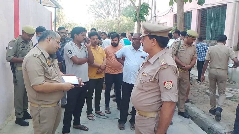 Mirzapur Lawyer Murder Live Killing  Video Photo Accused Rajendra Sonkar Arrested After Encounter