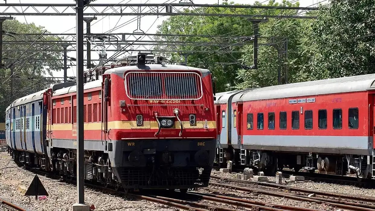 Bhopal News: One Trip of Humsafar Express Cancelled; Coach Composition of 10 Trains in Bhopal Division to Chan