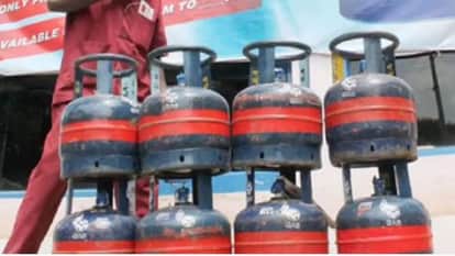 small gas cylinder will be available simply by showing an Aadhaar card