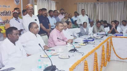 Officials Unaware Number of MLAs in Moradabad District; SE Housing Development Summoned to Lucknow