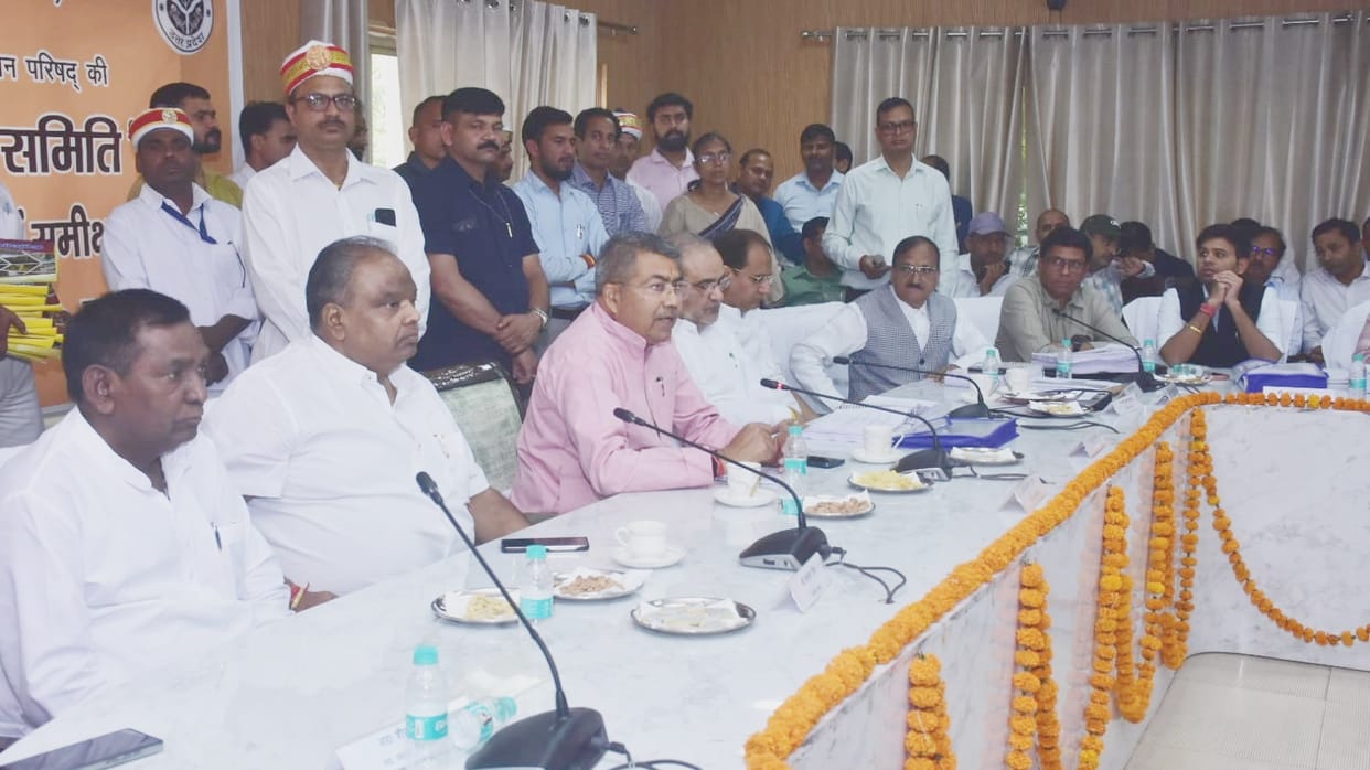 Officials Unaware Number of MLAs in Moradabad District; SE Housing Development Summoned to Lucknow