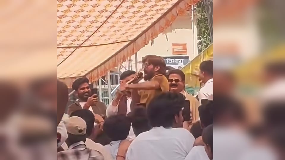 Dehradun News singer Masoom who hurled abuse she is repeatedly calling on coming to Doon to record his stateme