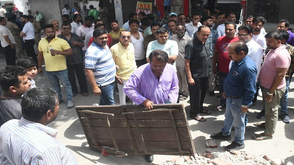 Central Market: If you leave setback, houses will collapse, know how much space is required to be left