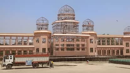 stage for Bhimnagari is being set up at GIC Ground in Agra