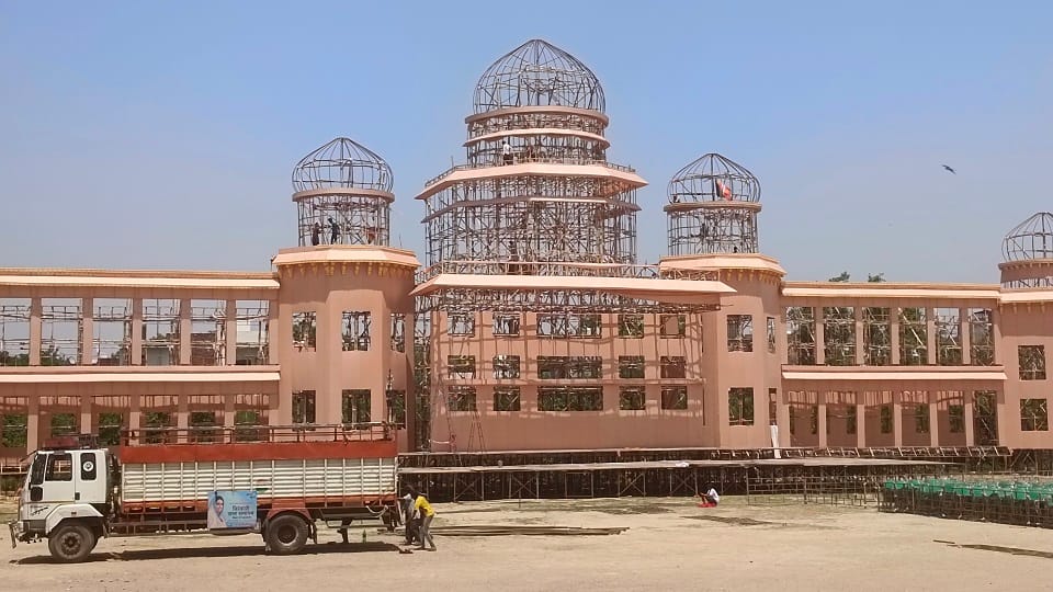 stage for Bhimnagari is being set up at GIC Ground in Agra