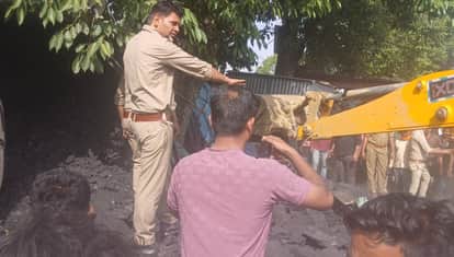 Kannauj Coal laden container overturns several people suffer grievous injuries two bodies recovered