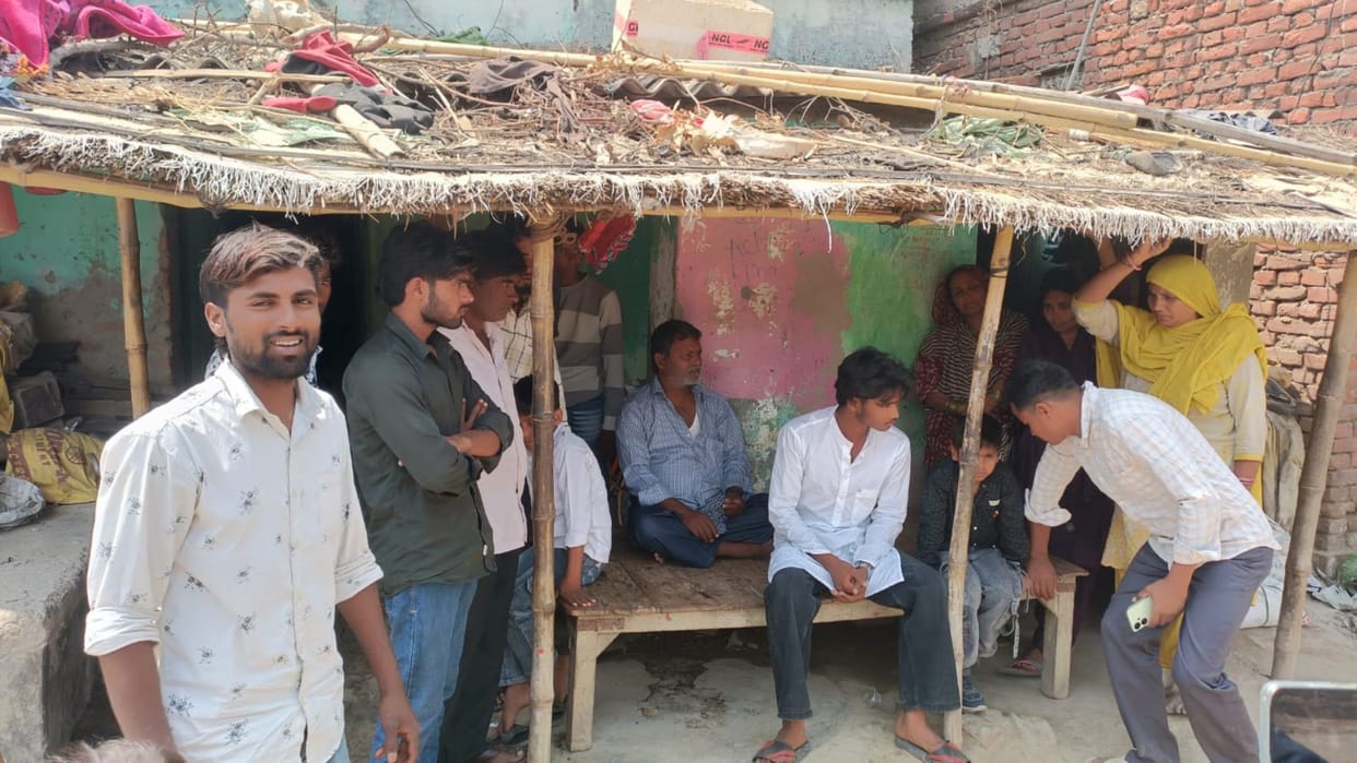 Nasir returning with his brother-in-law carrying meat when news of his death reached home Gopalganj Bihar