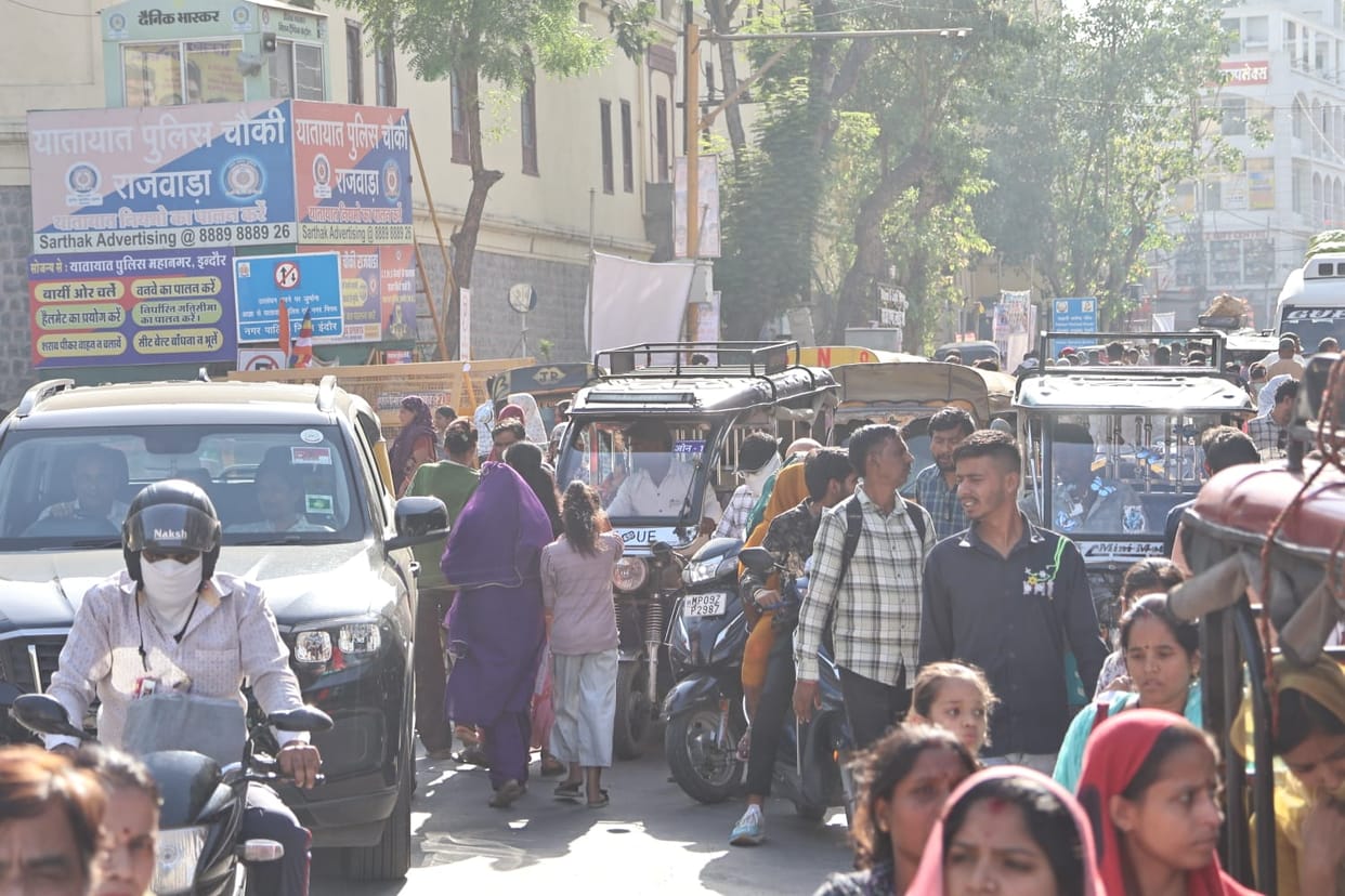 Indore news: E-rickshaws are unruly in Indore, neither plying on fixed fares nor on routes.