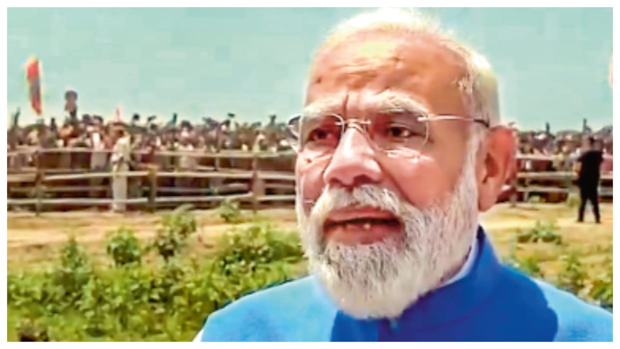 pm modi blogger style election campaign in west bengal viral on social media