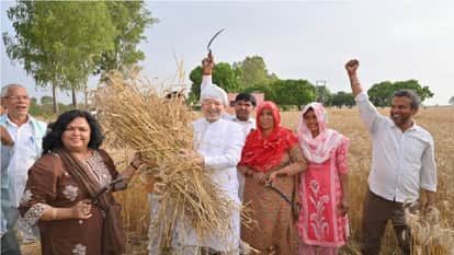 Cooperation Minister Dr. Arvind Sharma participated in the 'Lamani' ritual, arriving at the fields of Bidhal v