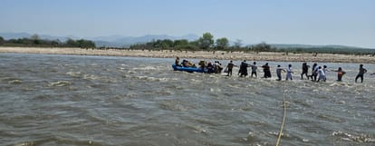 Tragedy Averted in Haridwar 21 People Stranded Due to Rising Water Levels in the Ganges