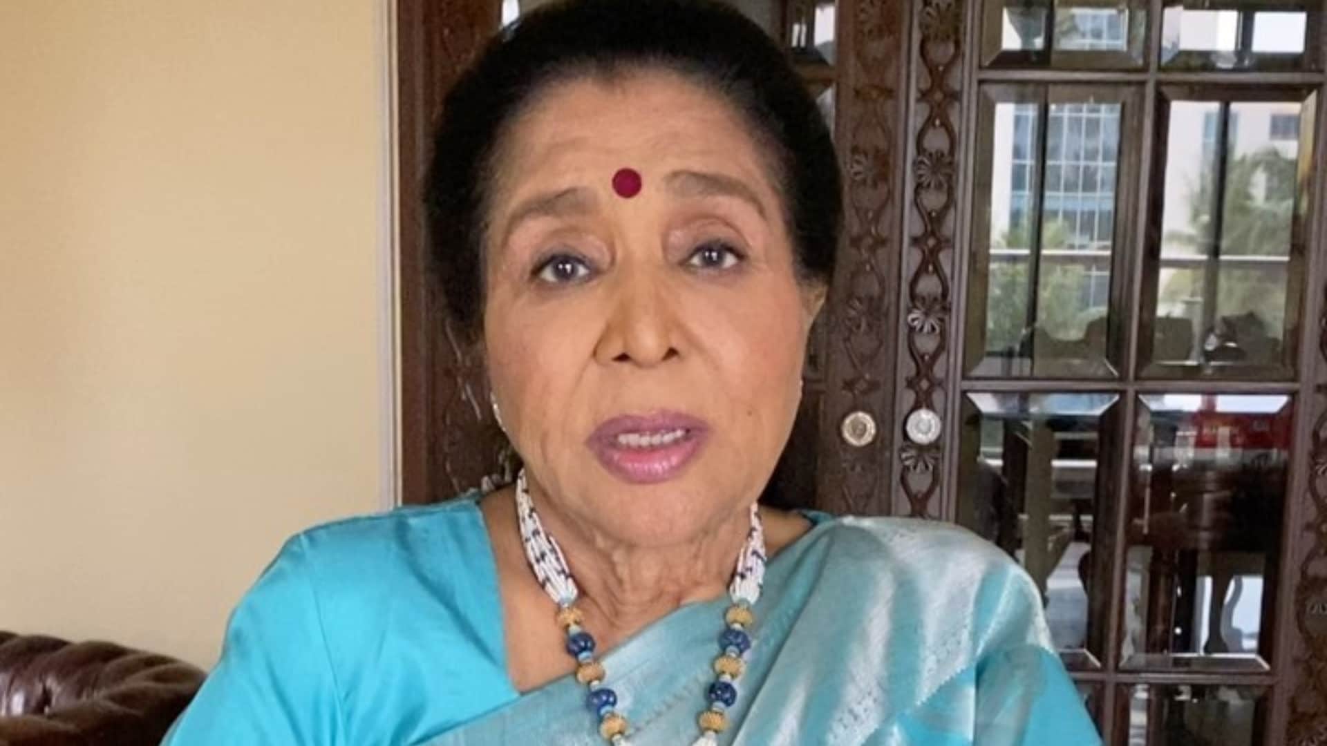 दिवंगत आशा भोसले