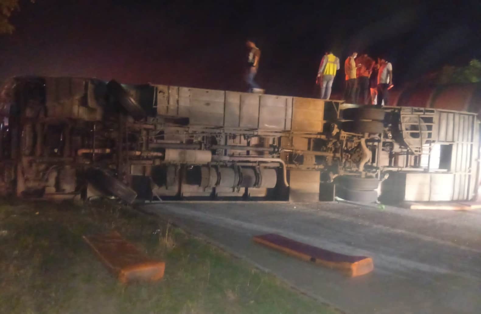 Sleeper Bus Overturns on Yamuna Expressway Two Dozen Passengers Injured