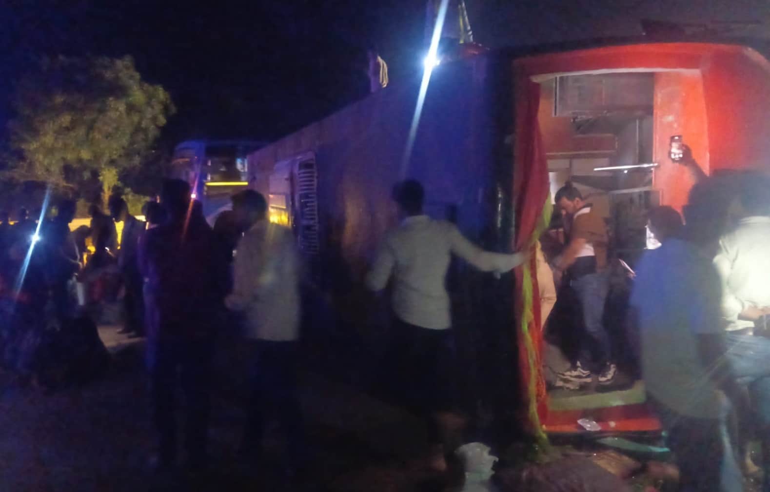 Sleeper Bus Overturns on Yamuna Expressway Two Dozen Passengers Injured