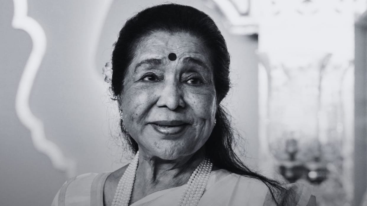 legendary singer and voice of Bollywood Asha Bhosle passed away on 12 April