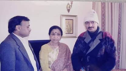 Asha Bhosle Timeless Bond with Taj Mahal 40-Year Musical Connection