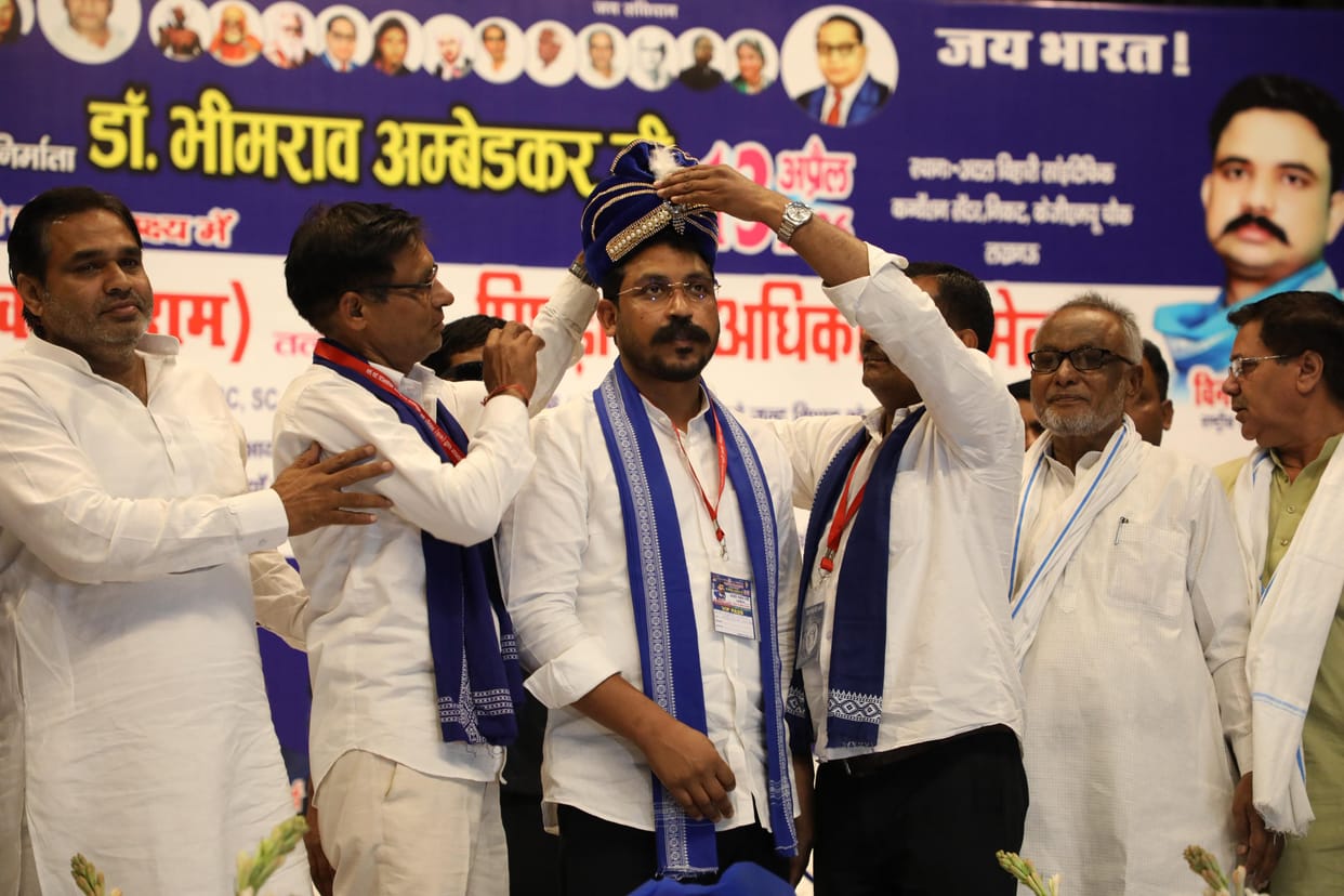 UP: MP Chandrashekhar said in the backward class conference, there is a need to read about great men