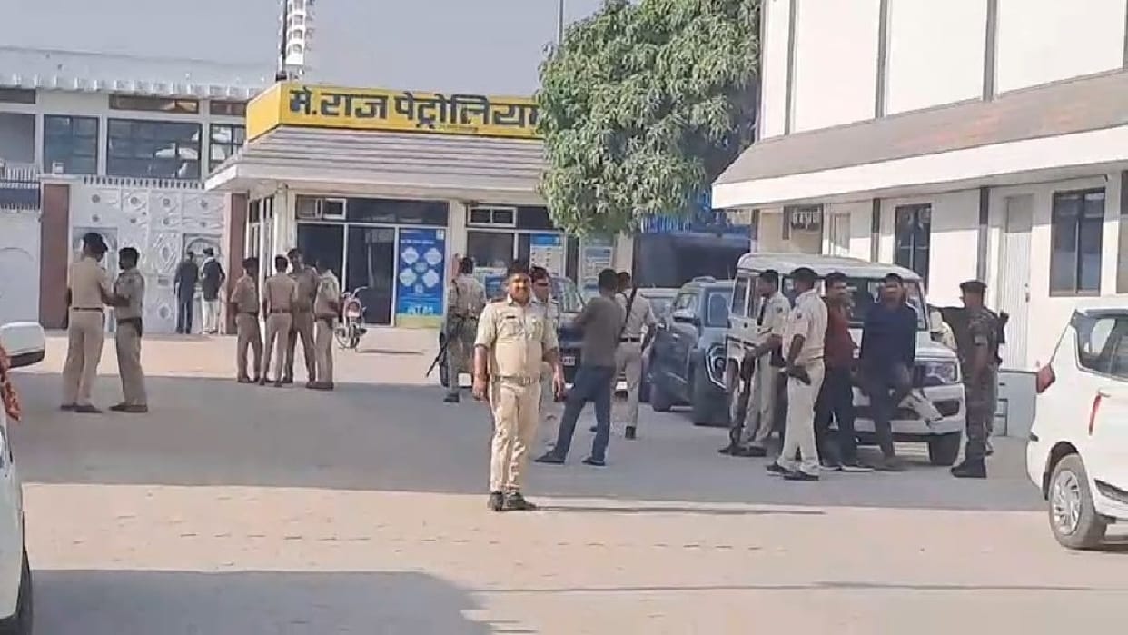 Raids in Kushinagar to arrest three people including JDU MLA Pappu Pandey