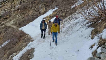 गोमुख ट्रैक का अधिकारियों ने किया निरीक्षण