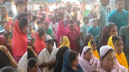 Lucknow: Consumers camp at the sub-centre demanding the removal of prepaid smart meters