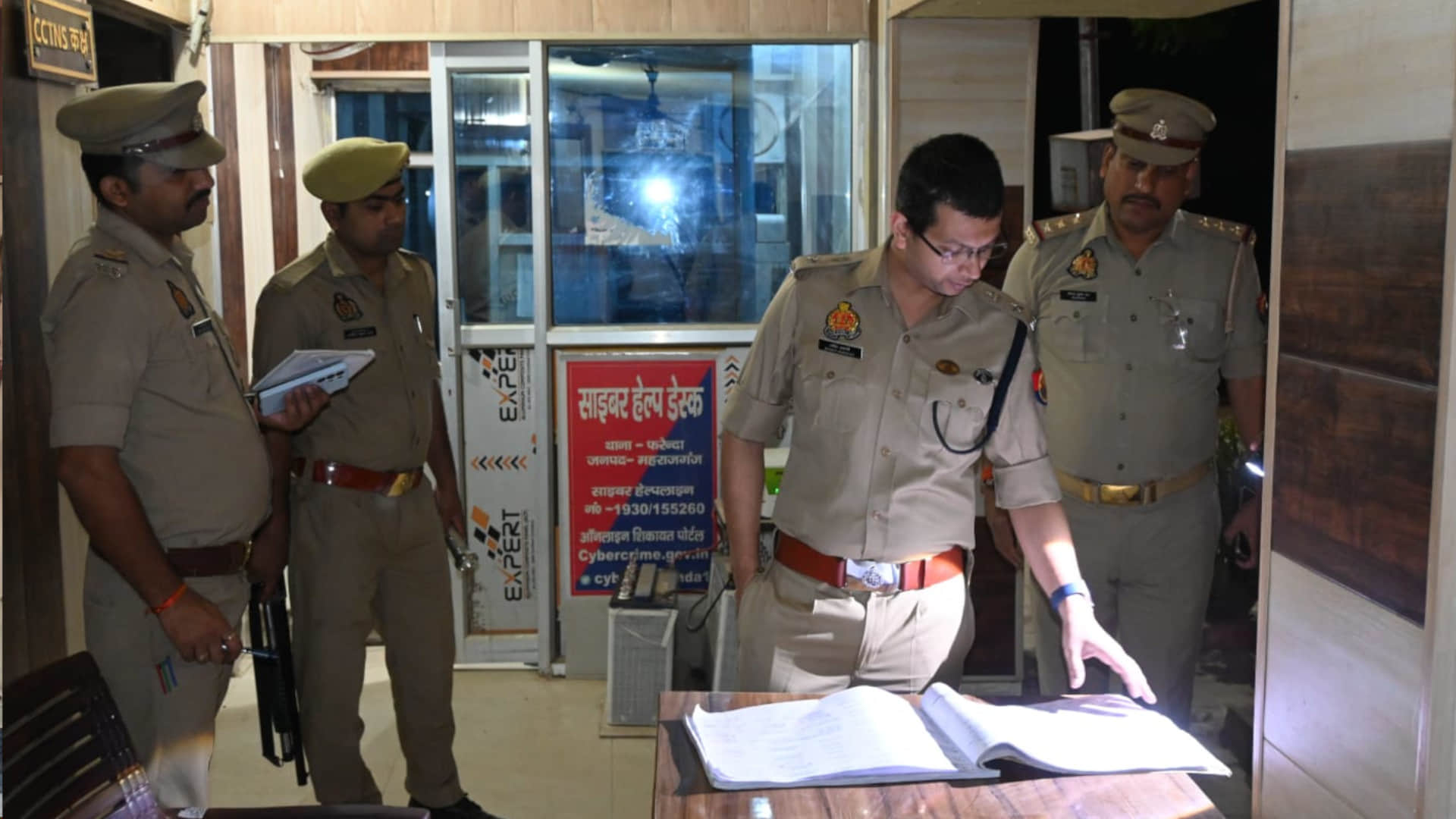 निरीक्षण करते एसपी