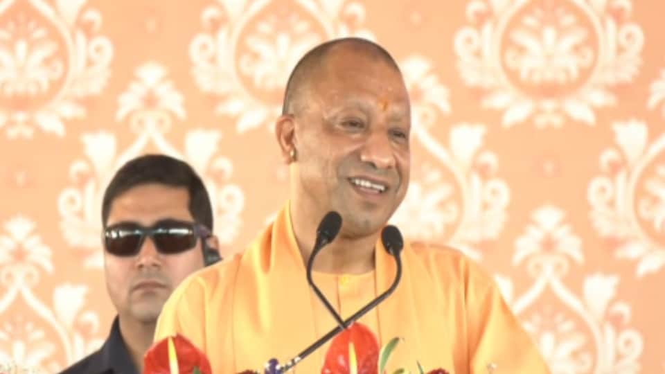 CM Yogi announces plan to make Muzaffarnagar a Municipal Corporation, asks minister to send proposal