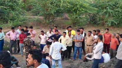 Jhansi: Young woman murdered by slitting her throat, body of young man found hanging from a tree