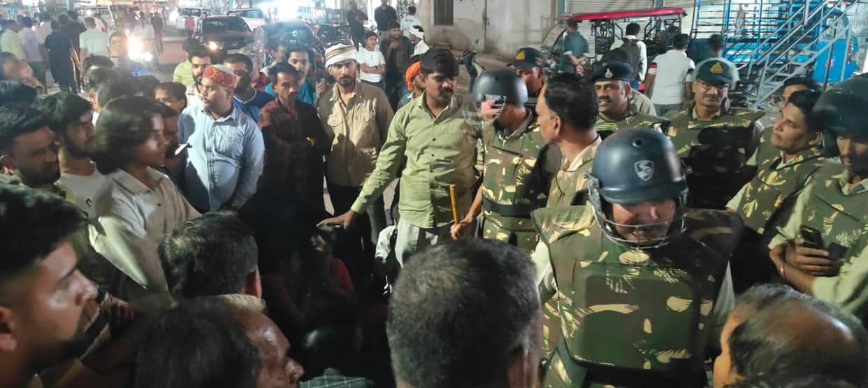 Uproar in Satna: Youth Dies After Kidney Stone Surgery news in hindi